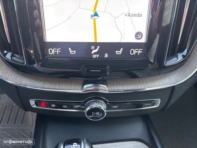 Volvo XC 60 2.0 D4 Inscription AWD Geartronic - 11