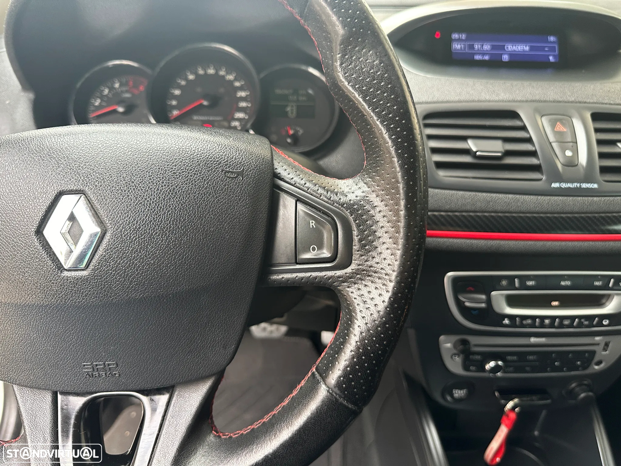 Renault Mégane Sport Tourer 1.5 dCi GT Line SS - 34