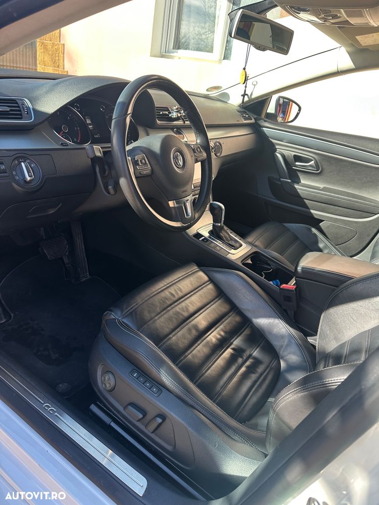 Volkswagen Passat CC - 20