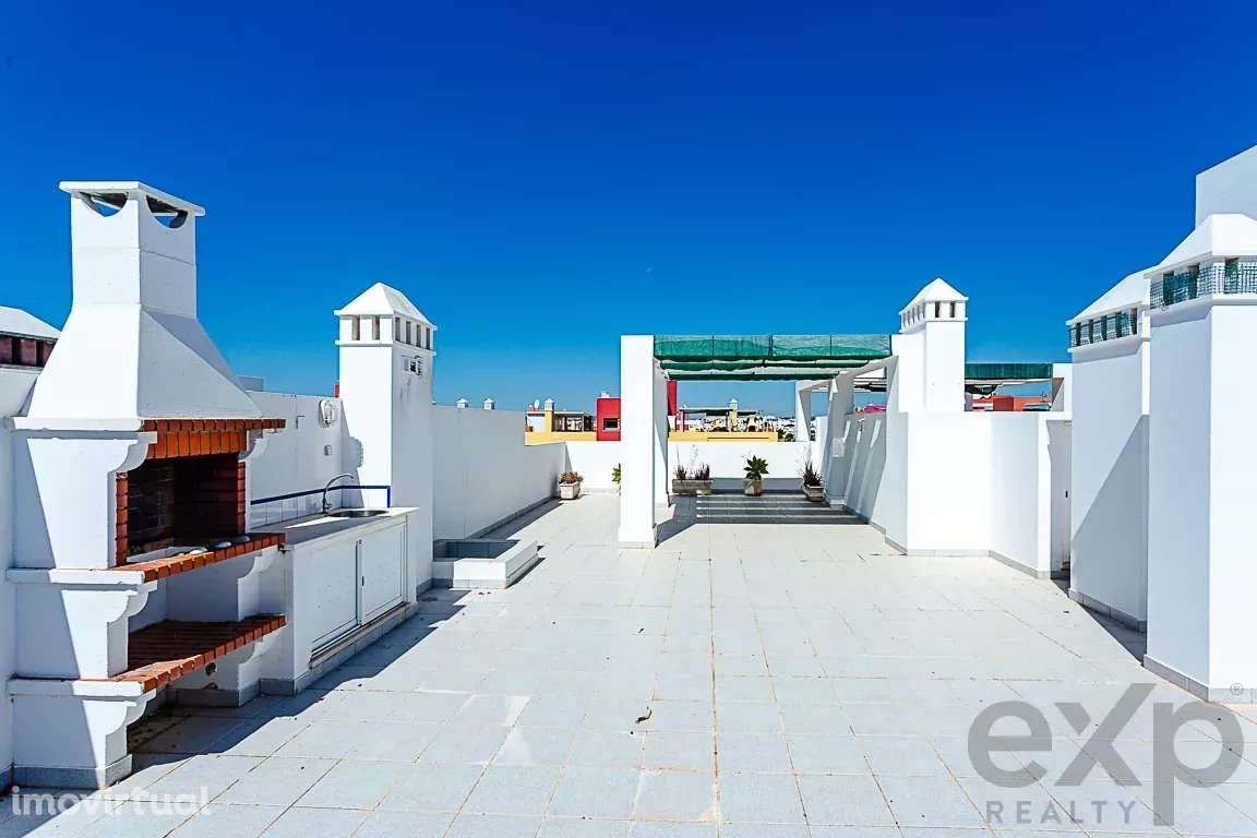 Apartamento T2 com terraço privado e vista mar em Tavira - Grande imagem: 3/39
