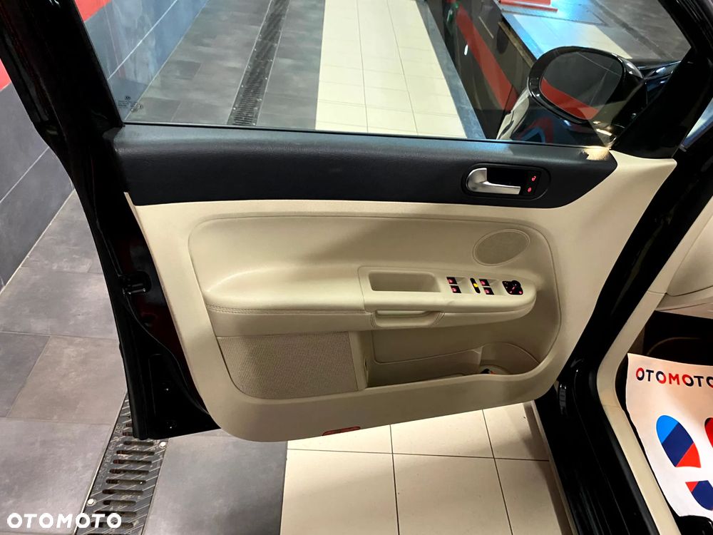 Volkswagen Golf Plus 2.0 TDI Highline DSG - 12
