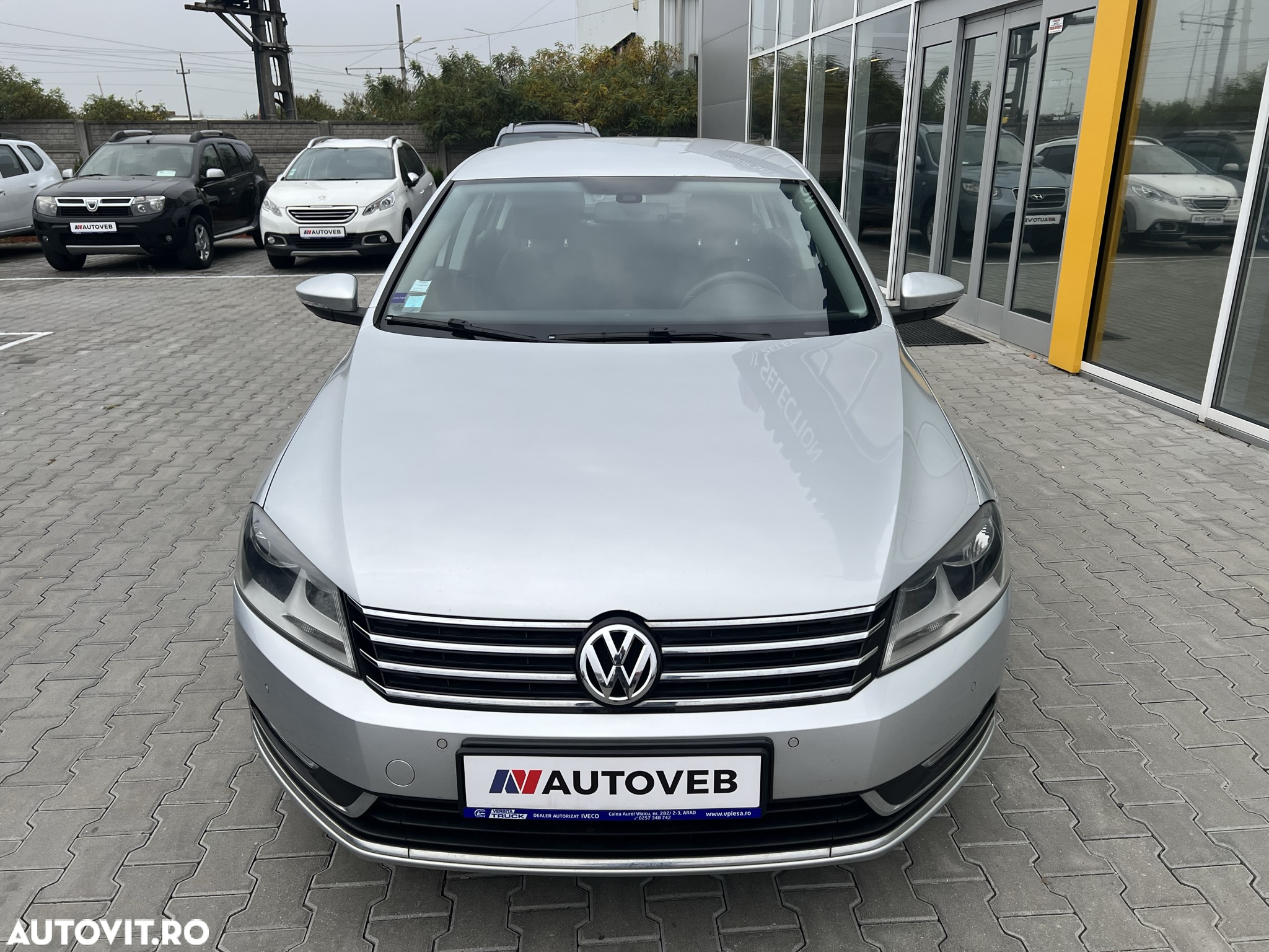 Volkswagen Passat - 2