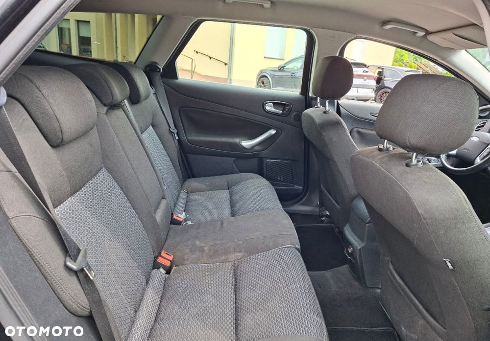Ford Mondeo - 15