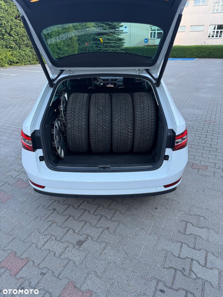 Skoda Superb 1.5 TSI ACT L&K DSG - 11