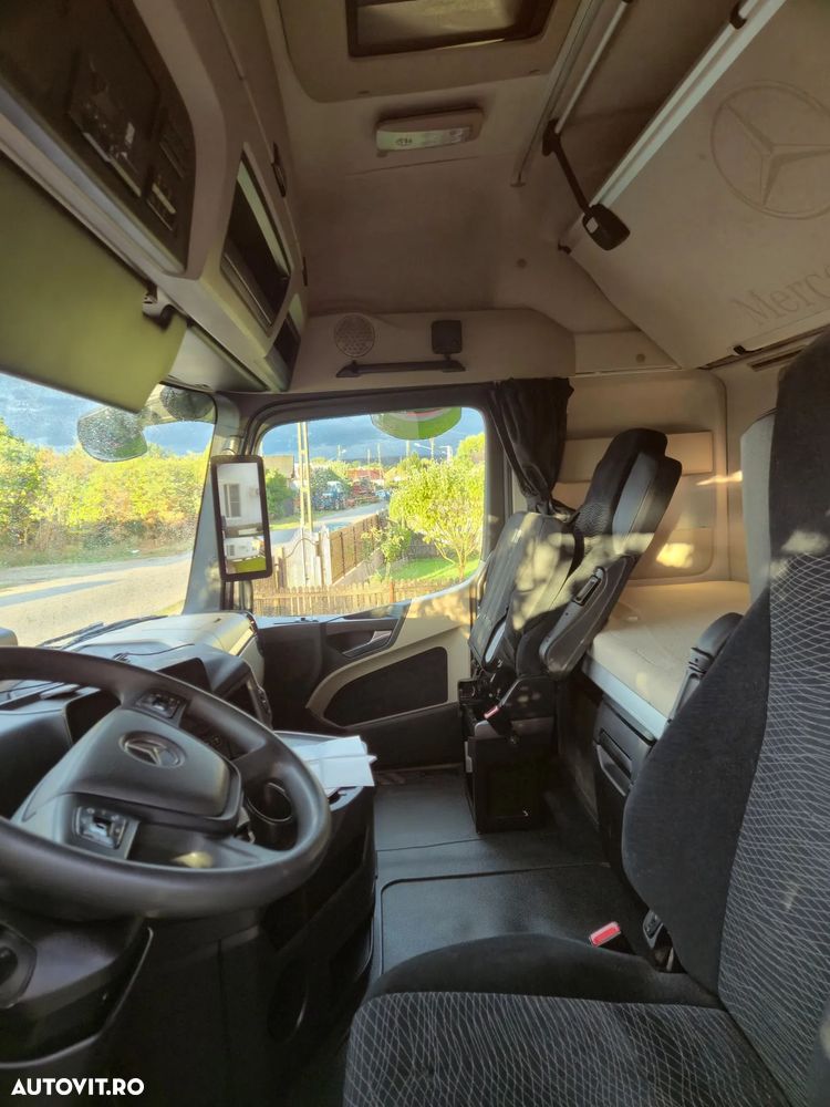 Mercedes-Benz ACTROS - 4
