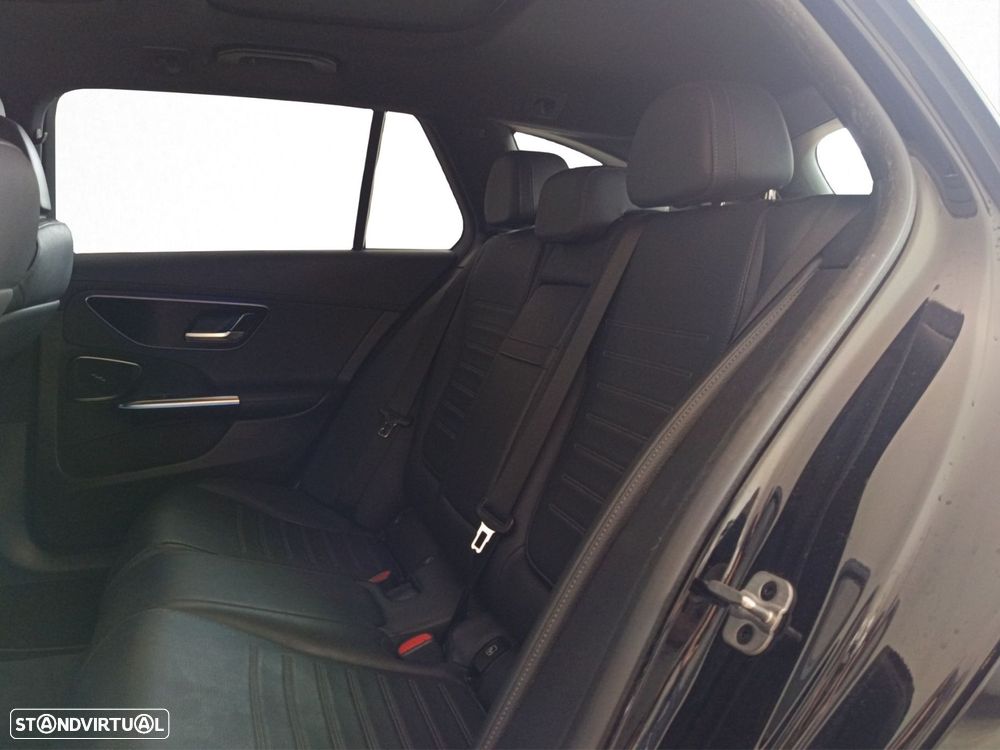 Mercedes-Benz C 300 d AMG Line - 38