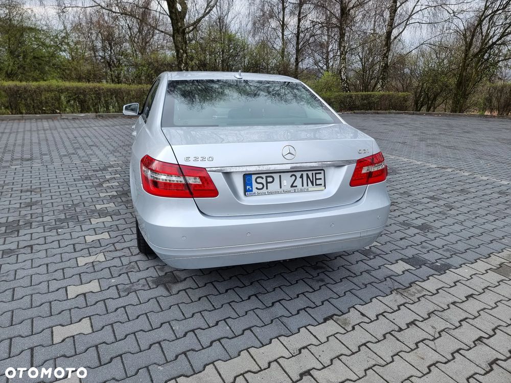 Mercedes-Benz Klasa E 220 CDI BlueEff - 3