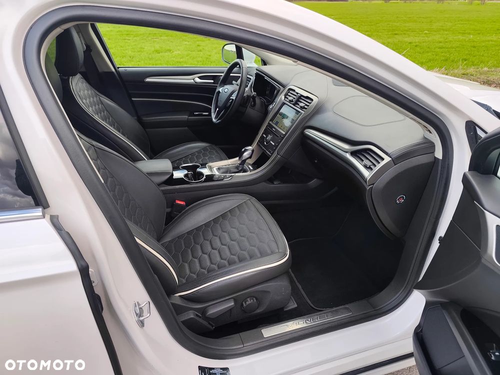 Ford Mondeo 2.0 TDCi STart-Stopp PowerShift-Aut Vignale - 25