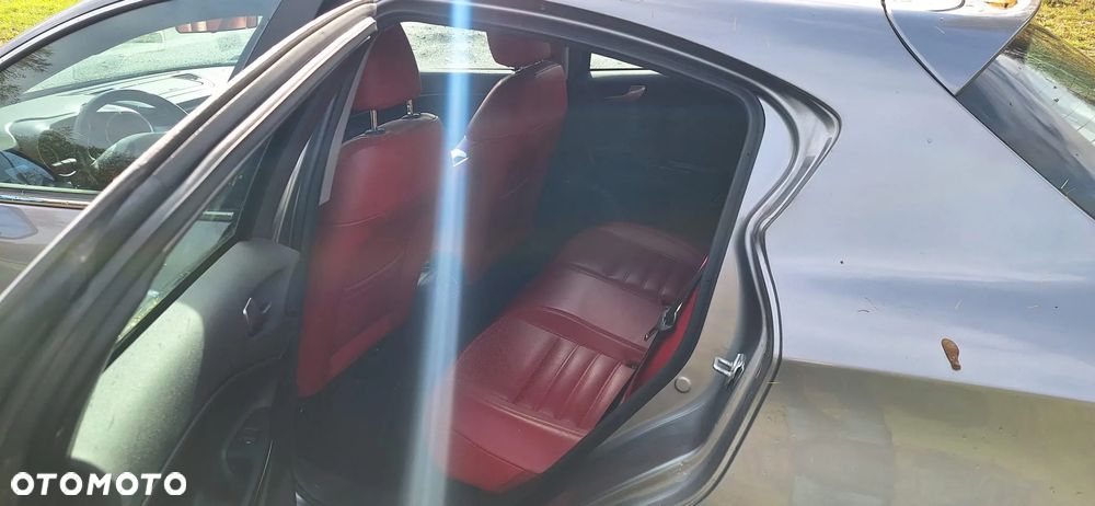 Alfa Romeo Giulietta 1.4 TB MultiAir Distinctive - 9