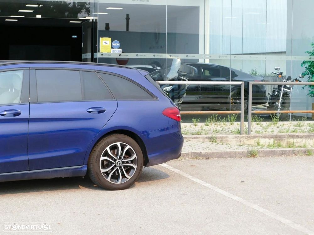 Mercedes-Benz C 300 h Avantgarde+ - 16