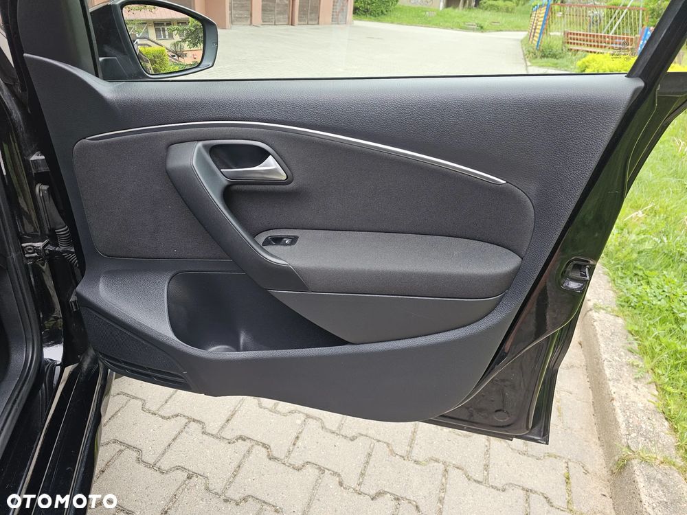 Volkswagen Polo 1.2 TSI (Blue Motion Technology) Comfortline - 32