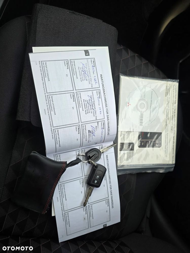 Mitsubishi Space Star AS&G 1.2 Spirit+ Black - 26