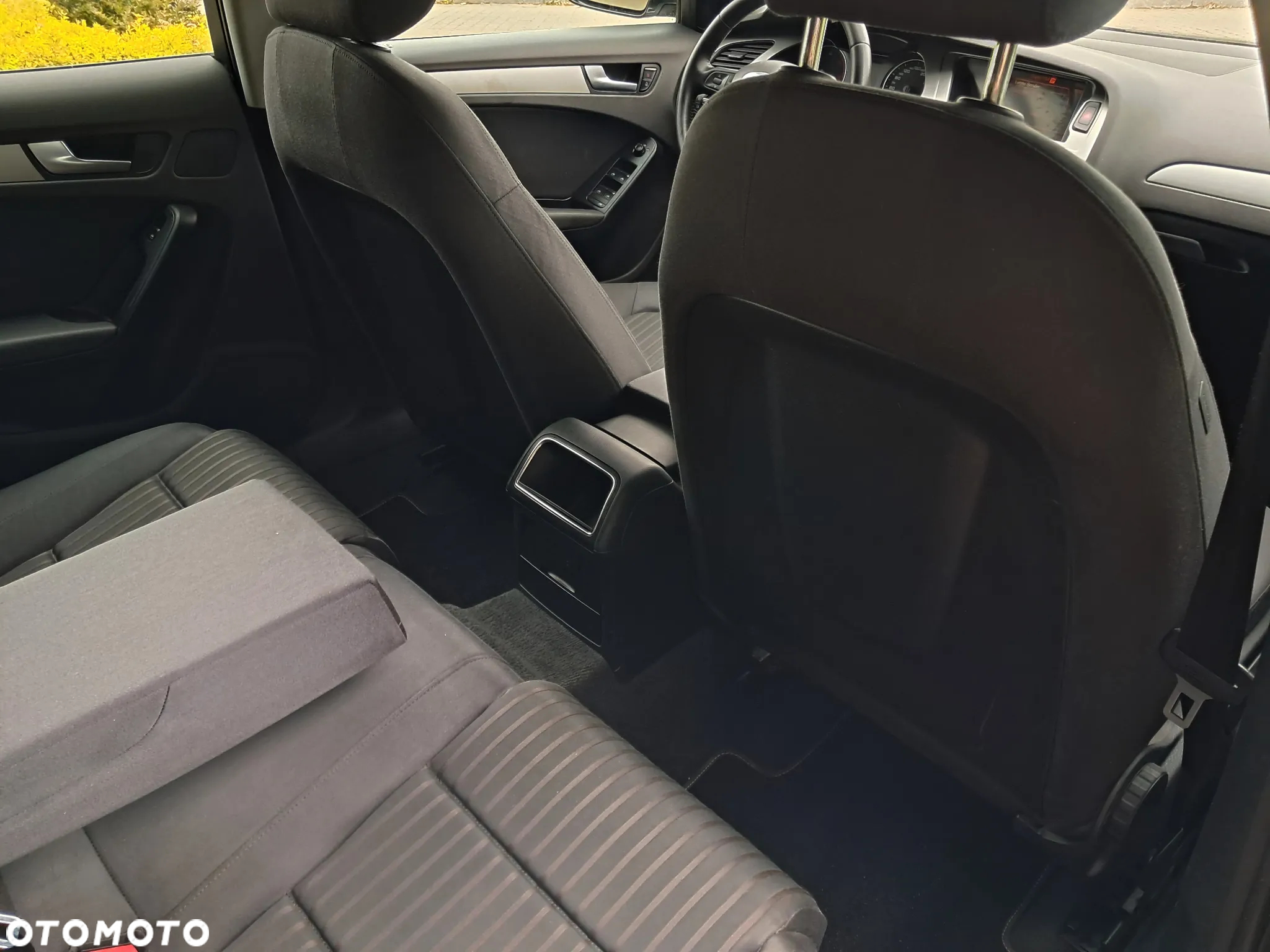 Audi A4 Avant 2.0 TDI DPF Ambiente - 13