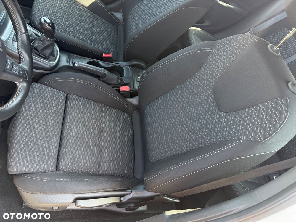 Opel Astra 1.4 Turbo Start/Stop Business - 9