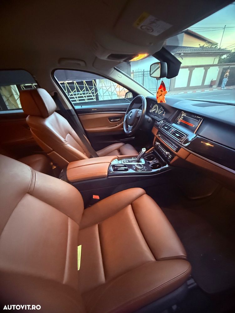 BMW Seria 5 530d xDrive - 8