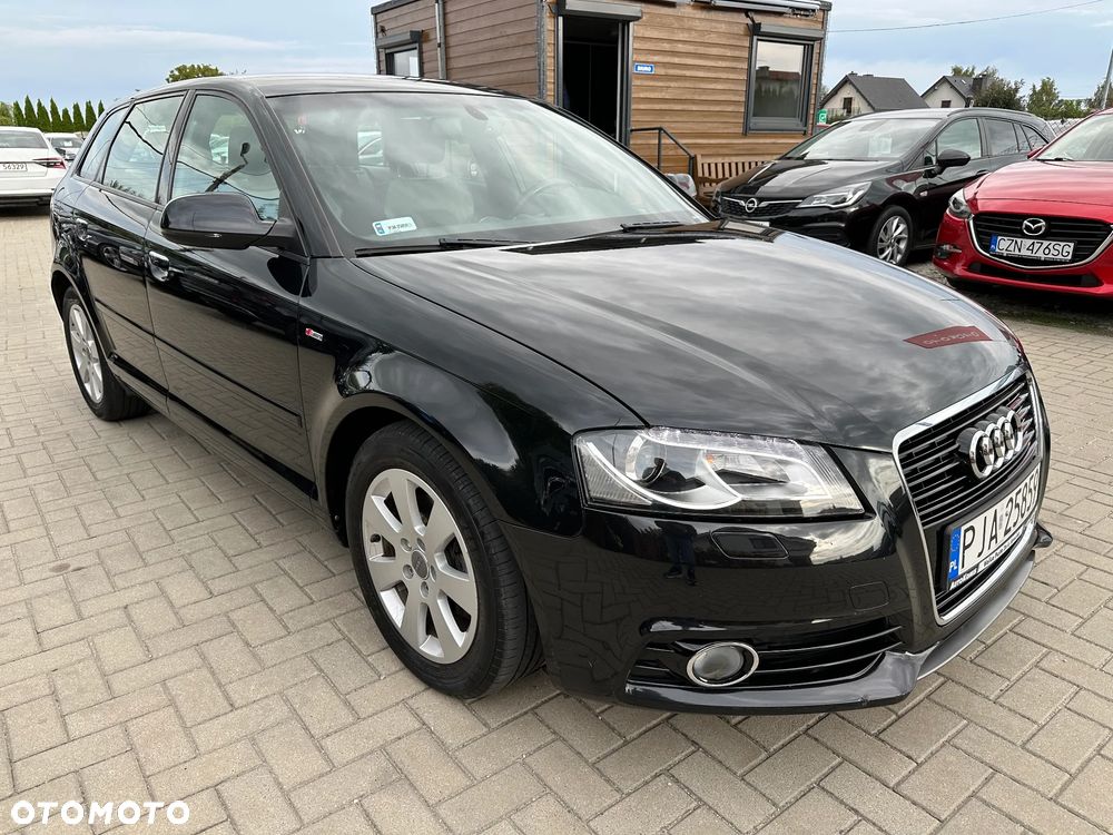 Audi A3 Sportback - 2