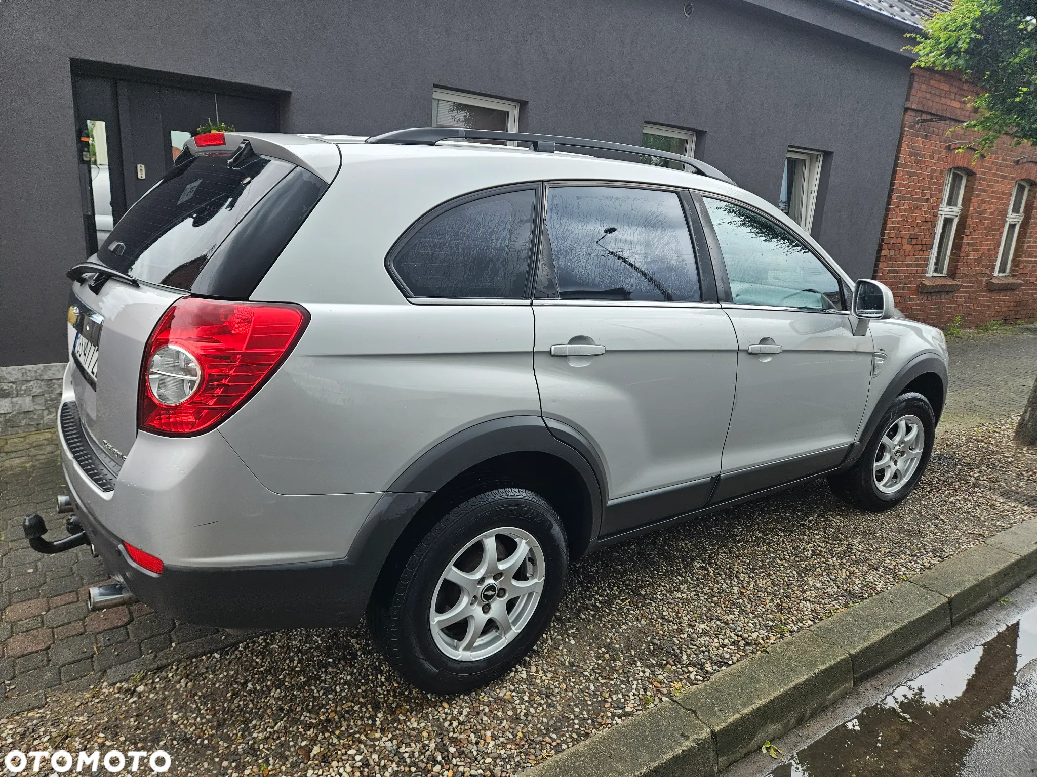 Chevrolet Captiva 2.4 LS 5os - 11