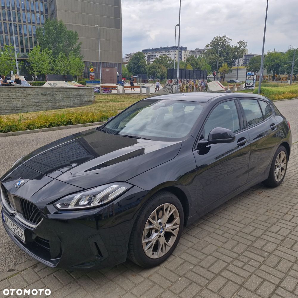 BMW Seria 1 120 mHEV - 10