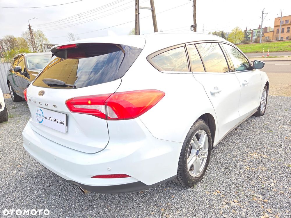 Ford Focus 1.5 EcoBlue Titanium Business - 9