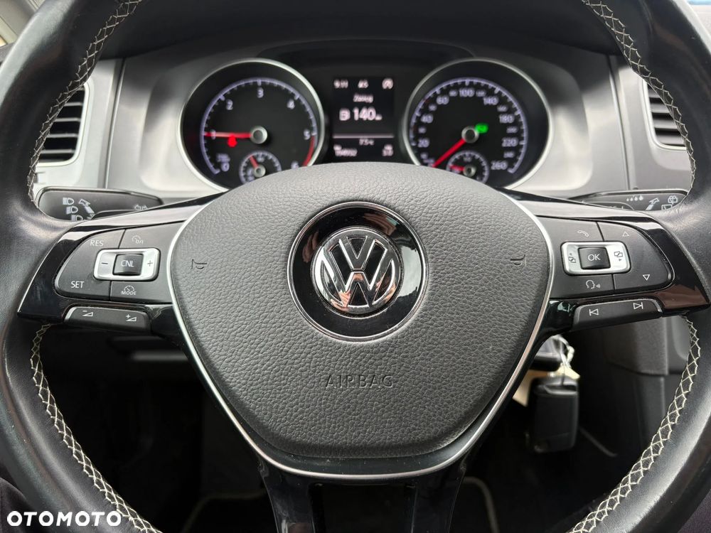 Volkswagen Golf 2.0 TDI DSG Sound - 21