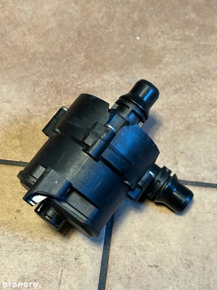 DODATKOWA POMPA WODY BMW F39 F45 F46 F48 MINI F55 F56 F57 F60 8486848 - 2