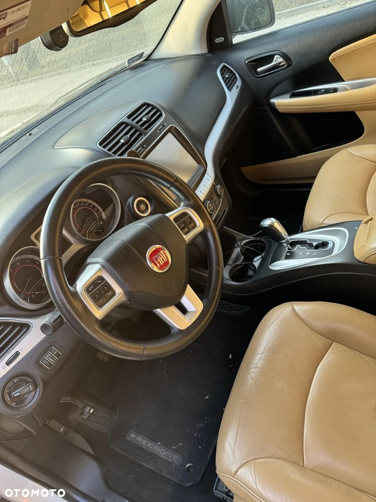 Fiat Freemont 3.6 V6 Lounge - 11
