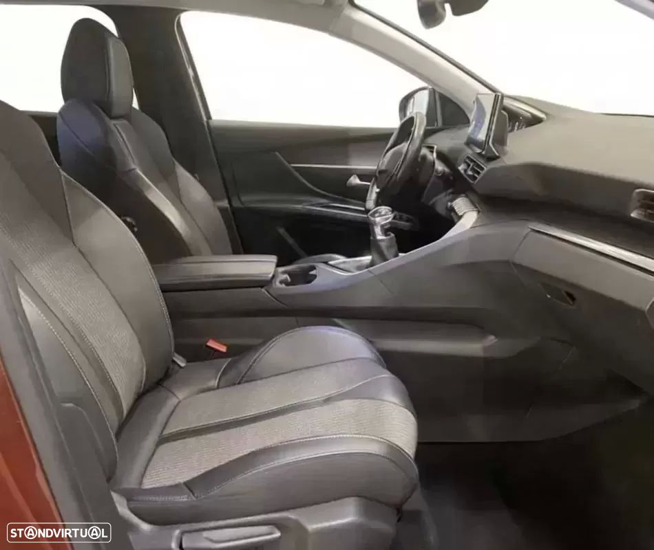 Peugeot 5008 PureTech 130 Stop & Start Allure Pack - 11