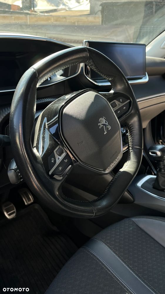 Peugeot 2008 PureTech 130 GPF Stop&Start Allure - 12