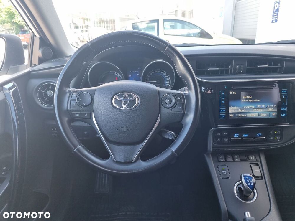 Toyota Auris - 15