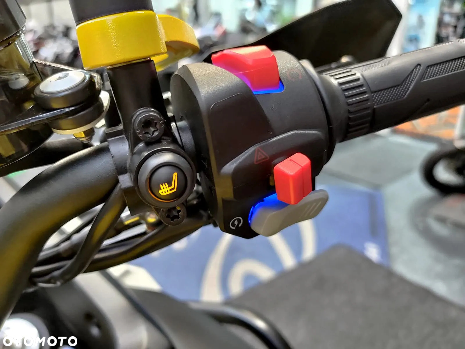 QJMOTOR SVT 650X - 37