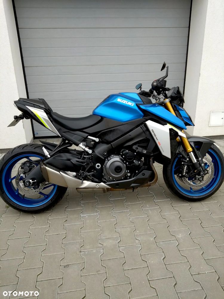 Suzuki GSX - 5