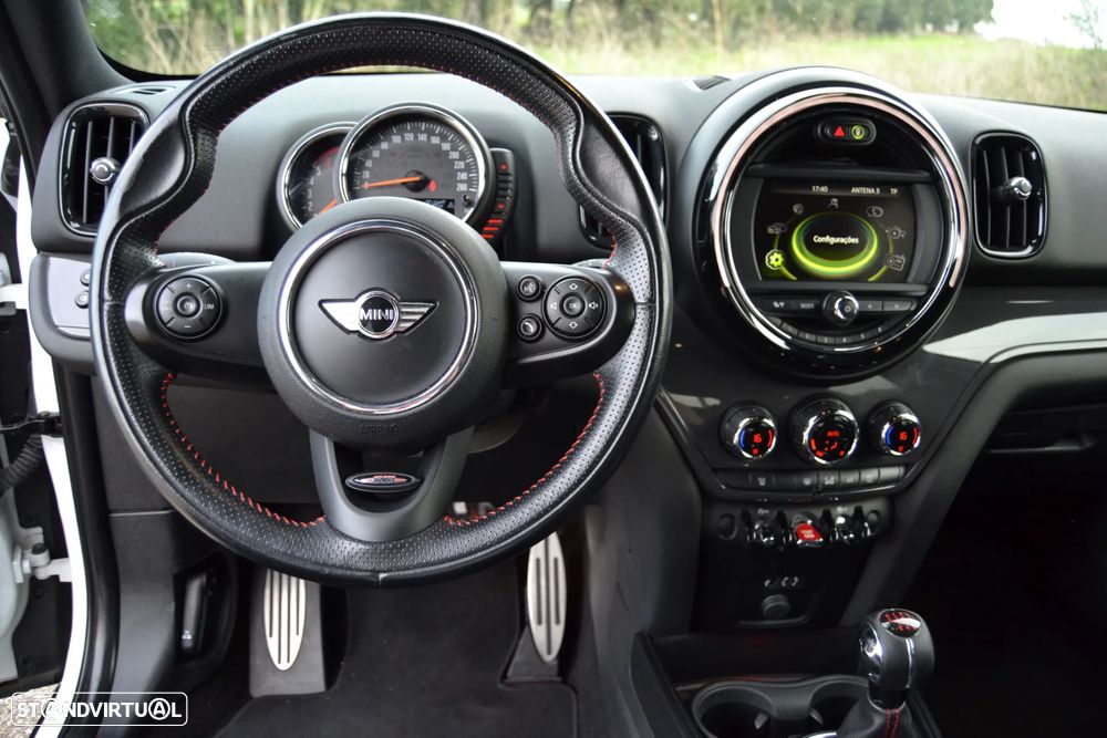 MINI Countryman Cooper D - 26