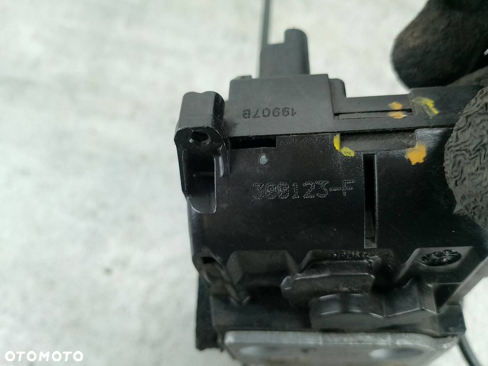 ZAMEK DRZWI LEWY PRZÓD RENAULT CLIO III 300123-F 1.5 DCI - 6