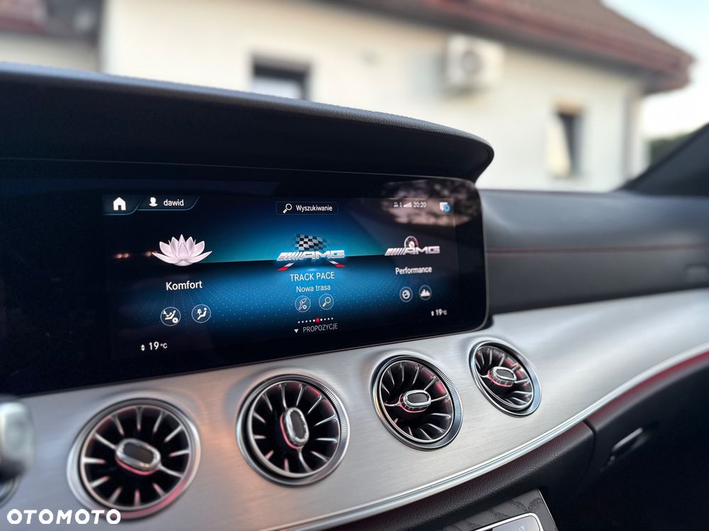 Mercedes-Benz Klasa E AMG 53 4Matic AMG Speedshift 9G-TRONIC - 19