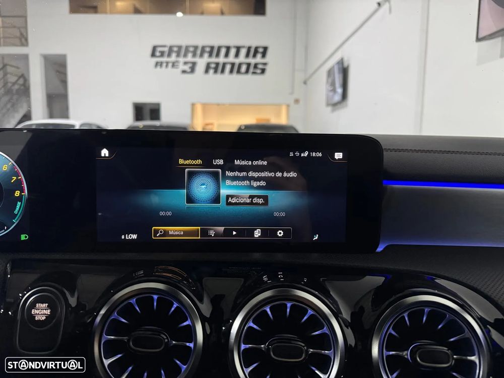 Mercedes-Benz A 250 e AMG Line - 33