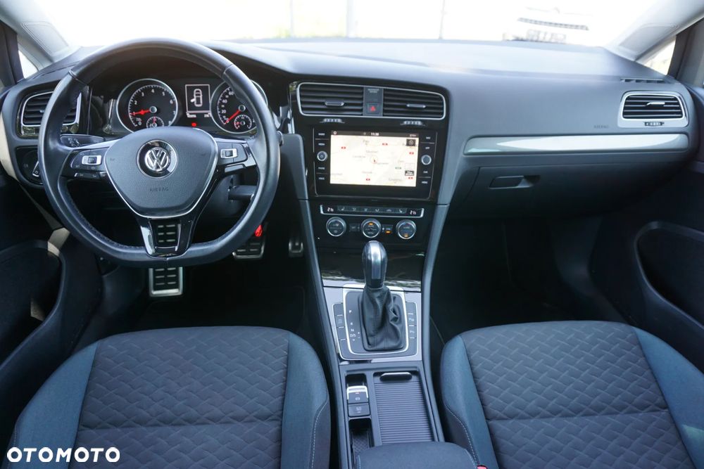 Volkswagen Golf 1.5 TSI ACT OPF DSG IQ.DRIVE - 13