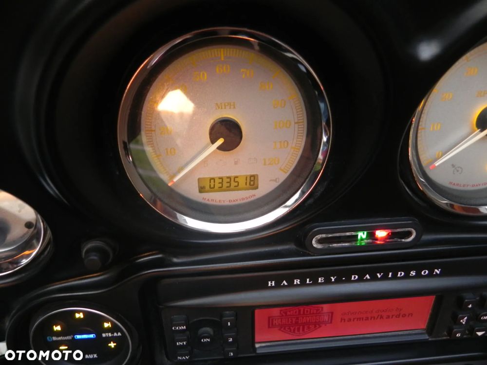 Harley-Davidson Touring Street Glide - 10