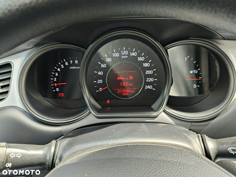 Kia Ceed - 14