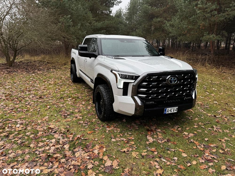 Toyota Tundra - 1