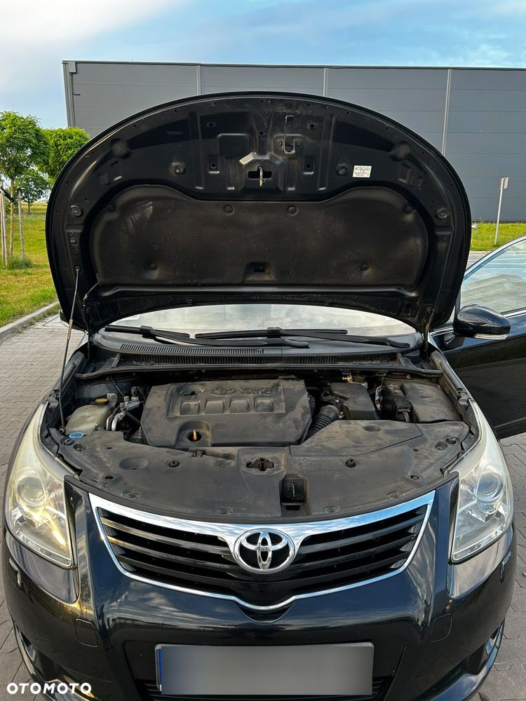 Toyota Avensis 2.0 Premium EU5 MS - 22