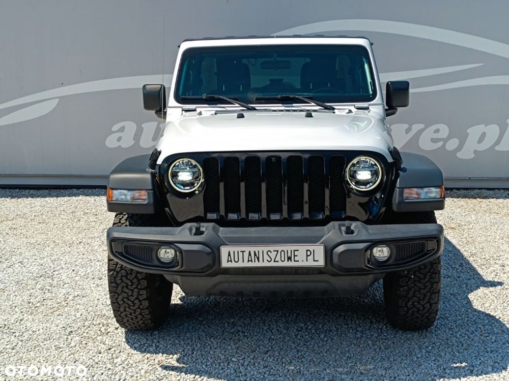 Jeep Wrangler - 11