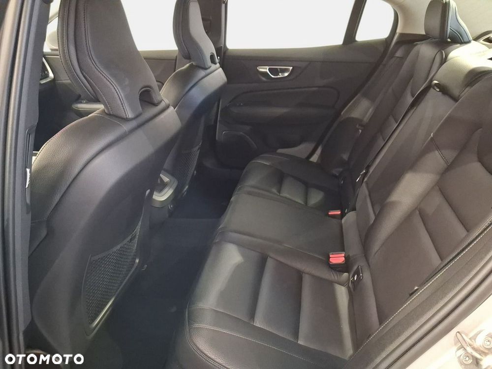 Volvo S60 - 17