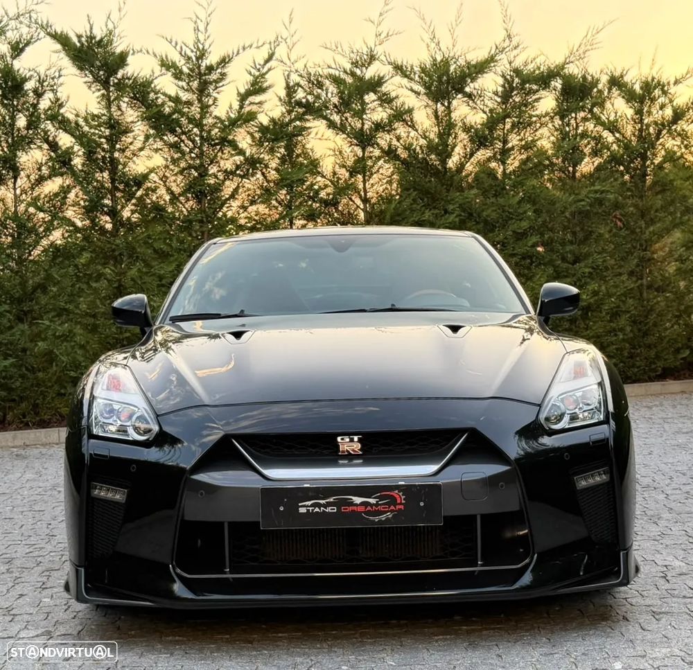 Nissan GT-R Prestige Edition - 2