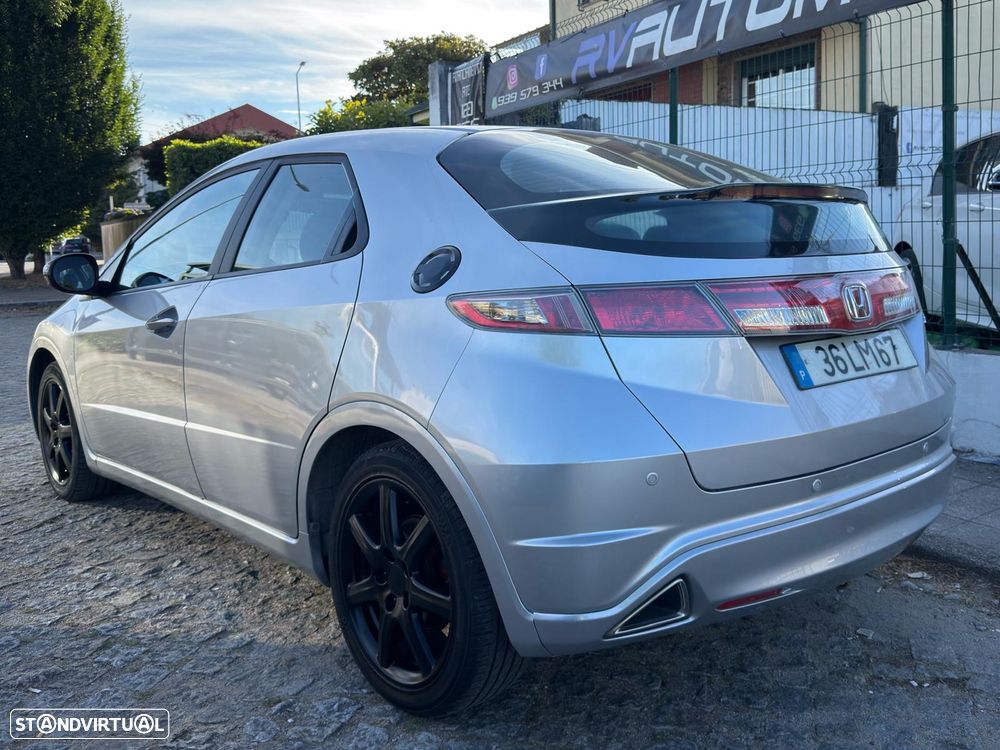 Honda Civic 1.4 i-VTEC Sport - 4