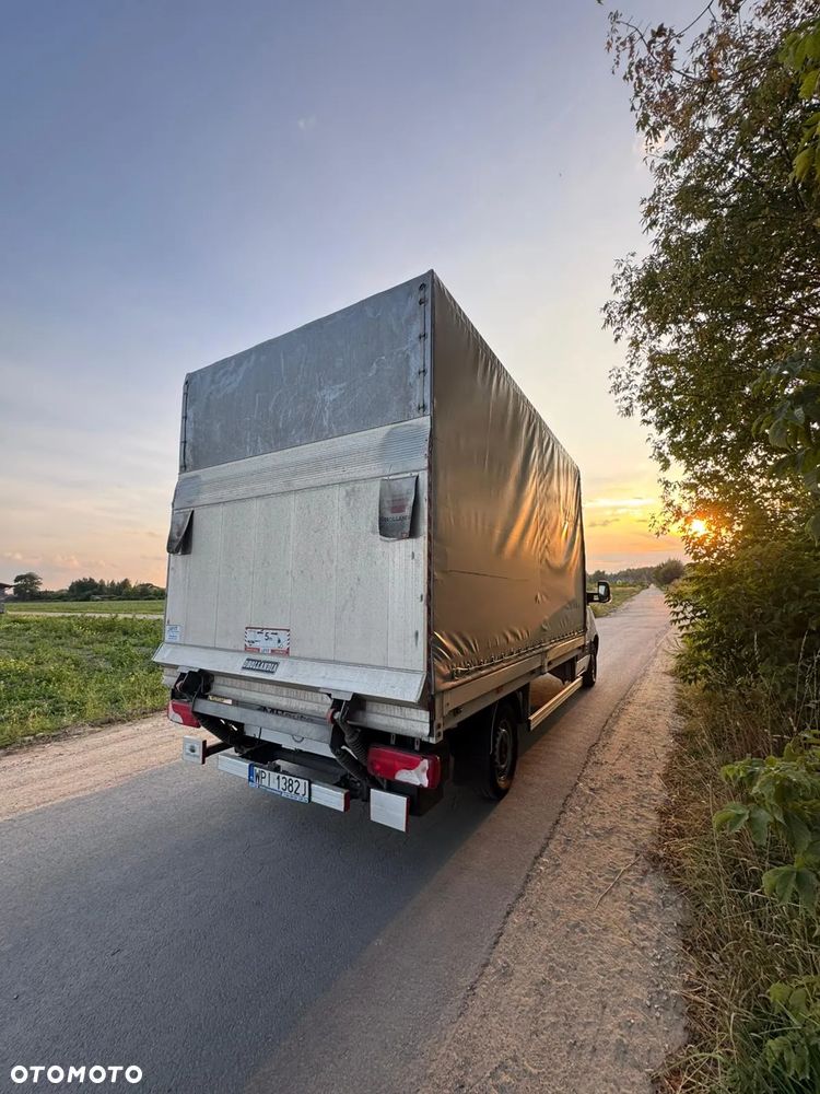 Mercedes-Benz Sprinter - 9