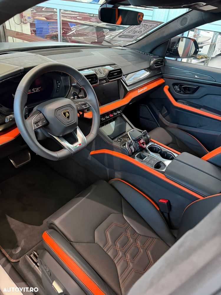 Lamborghini URUS - 6