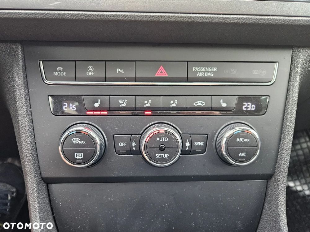 Seat Leon 2.0 TDI DPF Start&Stop DSG FR - 21