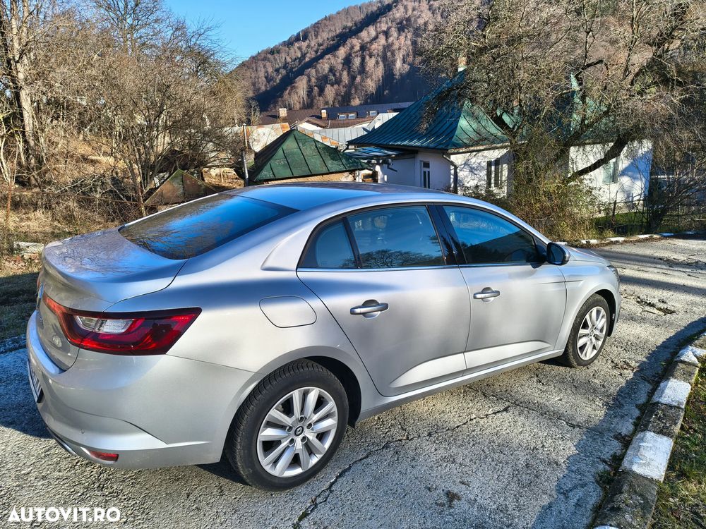 Renault Megane TCe 140 GPF Equilibre - 8