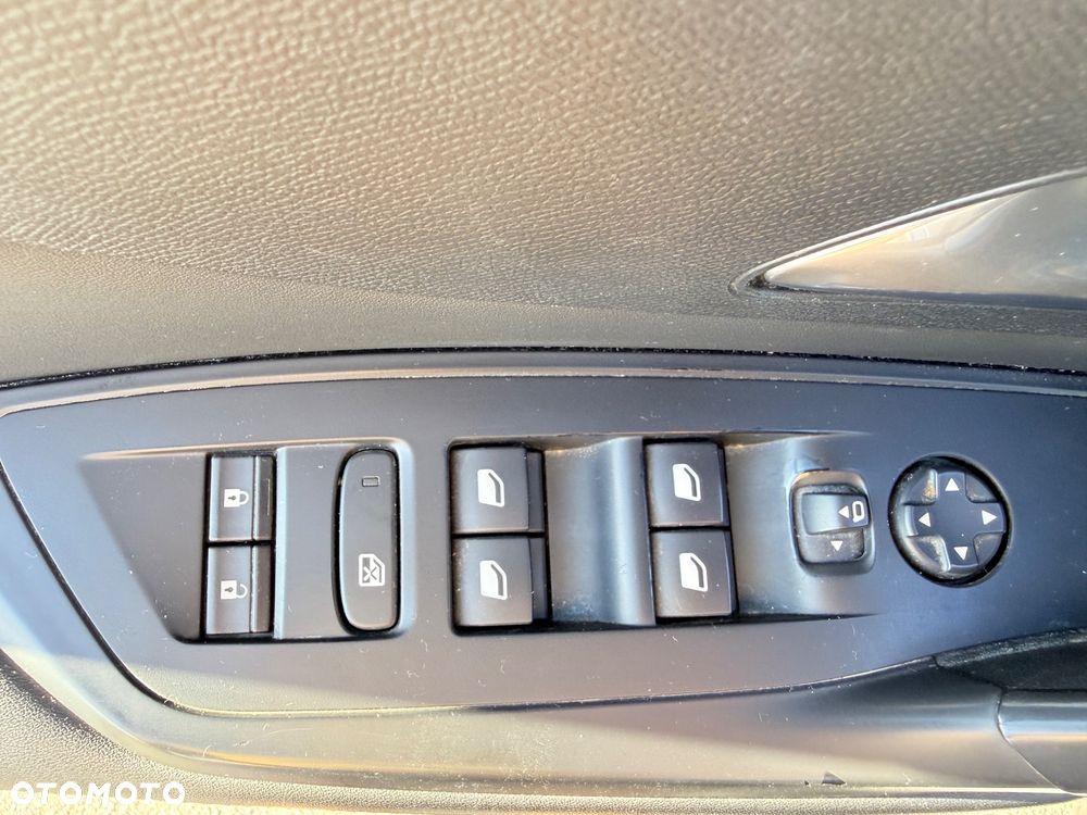 Peugeot 308 PureTech 130 EAT8 Allure - 25
