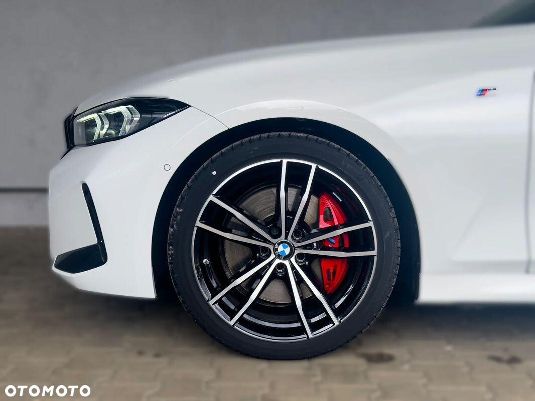 BMW Seria 3 318i Touring M Sport - 13